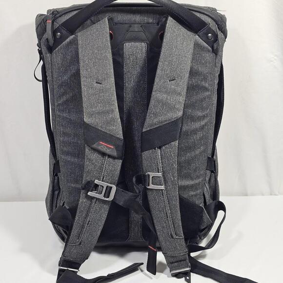 Peak Design Everyday Backpack 20L Carbon Gray Camera Bag Photo Carry - Picture 5 of 15